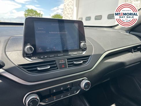 Used 2020 Nissan Altima 2.5 S AWD/4WD image 15