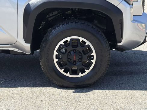 Used 2024 Toyota Tacoma TRD Off-Road AWD/4WD image 41