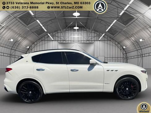 Used 2019 Maserati Levante S GranSport AWD/4WD image 2