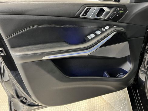 Used 2024 BMW X7 M60i w/ Executive Package image 36