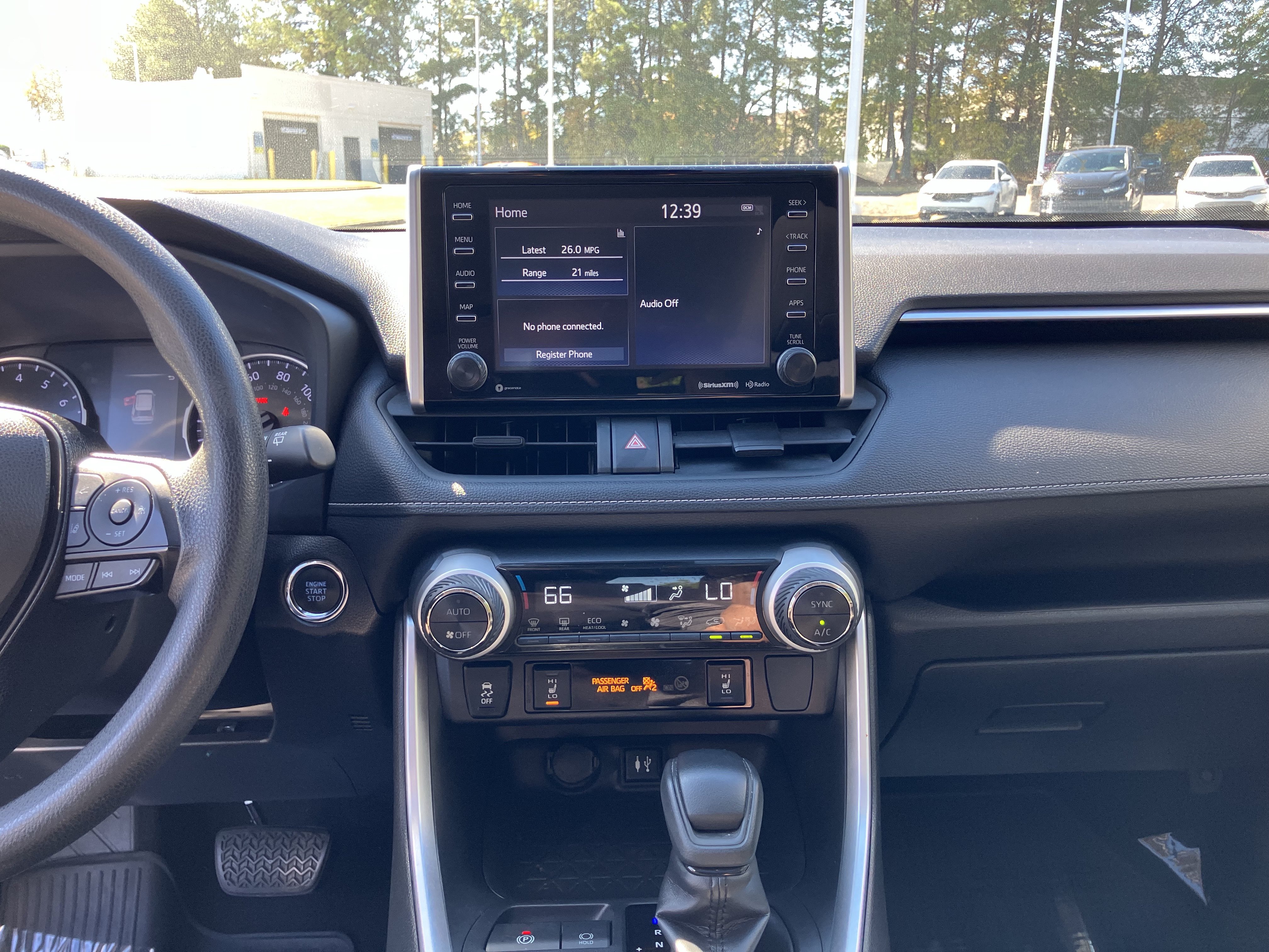 Used 2019 Toyota RAV4 XLE w/ Convenience Package FWD image 26
