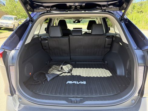 Used 2024 Toyota RAV4 Limited w/ Advanced Technology Package AWD/4WD image 18