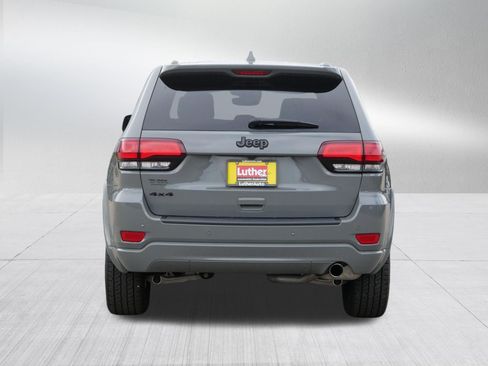 Used 2022 Jeep Grand Cherokee Laredo X AWD/4WD image 6
