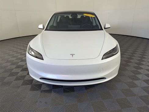Used 2024 Tesla Model 3 Long Range image 3