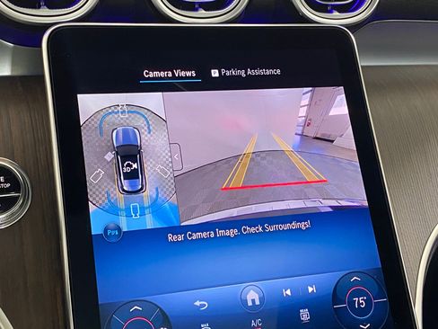 Used 2026 Mercedes-Benz GLC 300 4MATIC image 26