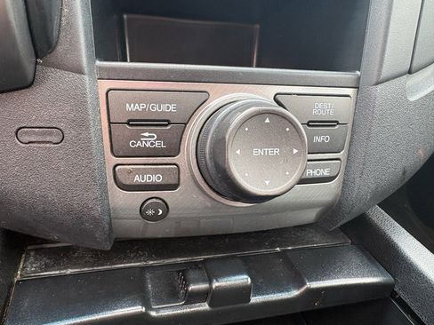 Used 2013 Honda Pilot Touring image 22