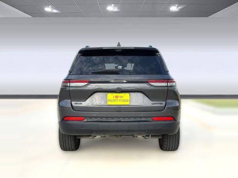 Used 2024 Jeep Grand Cherokee Limited w/ Luxury Tech Group II AWD/4WD image 10