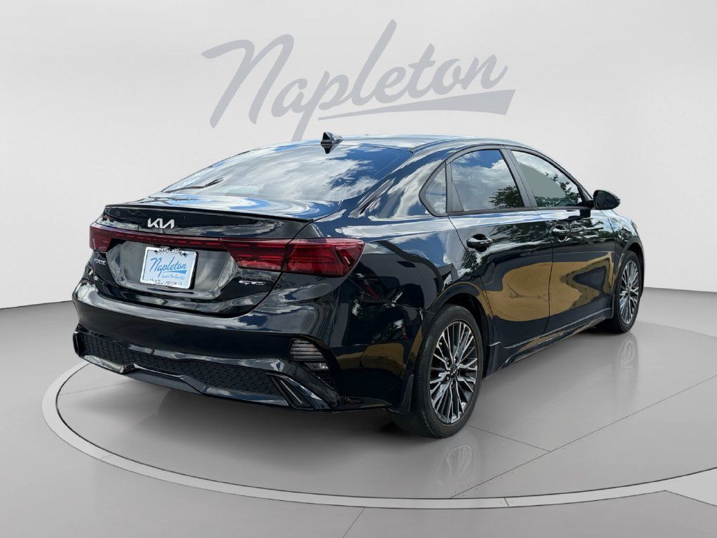 Used 2023 Kia Forte GT-Line w/ GT-Line Premium Package FWD image 6