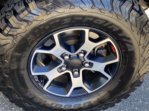 Used 2022 Jeep Wrangler Unlimited Rubicon w/ LED Lighting Group image 30