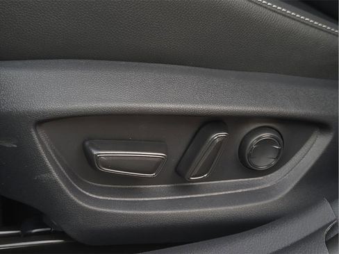 New 2026 Toyota Camry SE image 19