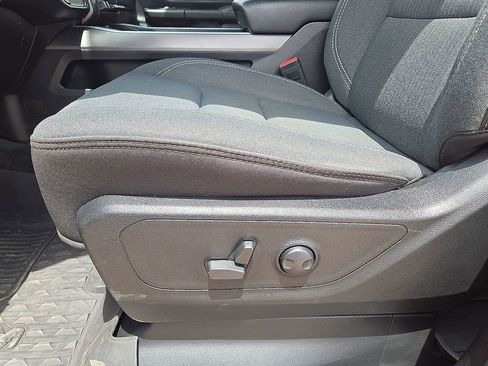 Used 2022 RAM 1500 Big Horn AWD/4WD image 25