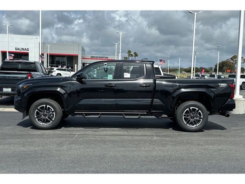Certified 2025 Toyota Tacoma TRD Sport image 7