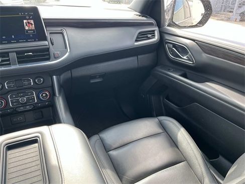 Used 2024 Chevrolet Suburban LT image 15