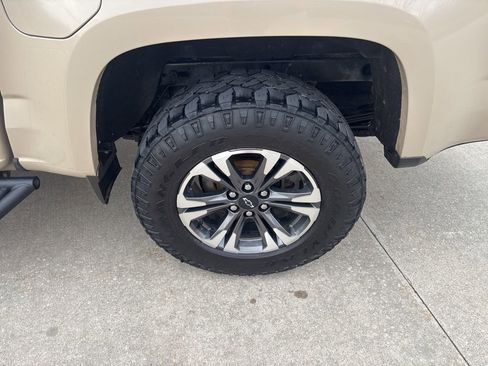 Used 2022 Chevrolet Colorado Z71 AWD/4WD image 54