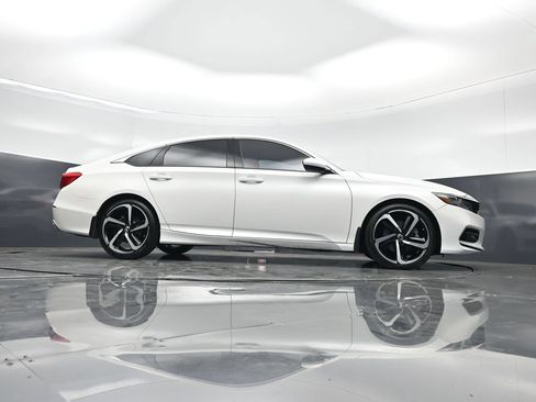 Used 2019 Honda Accord Sport image 46