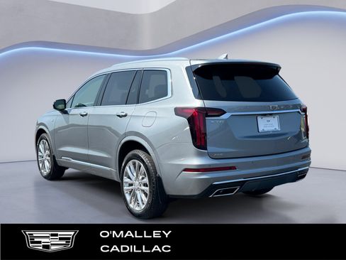 Certified 2024 Cadillac XT6 Premium Luxury w/ Technology Package AWD/4WD image 3