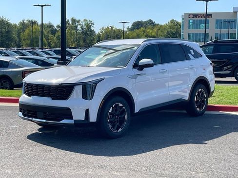 New 2026 Kia Sorento S AWD/4WD image 3