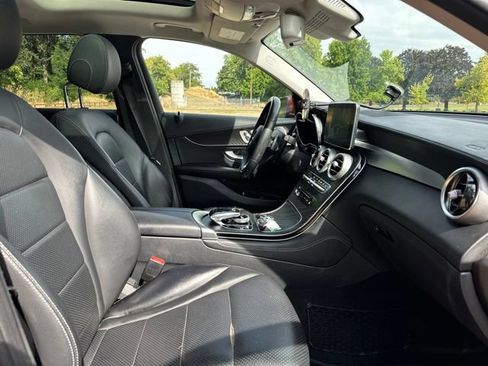 Used 2017 Mercedes-Benz GLC 300 4MATIC image 23