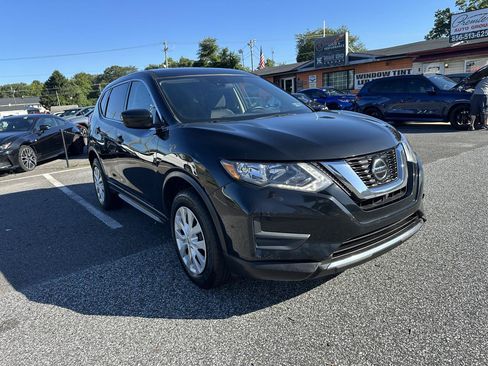 Used 2019 Nissan Rogue S AWD/4WD image 3