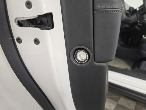 Used 2022 Rivian R1T Launch Edition AWD/4WD image 30