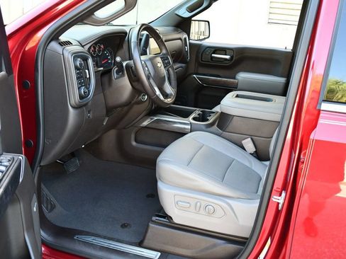 Used 2019 Chevrolet Silverado 1500 LTZ w/ LTZ Premium Package AWD/4WD image 42