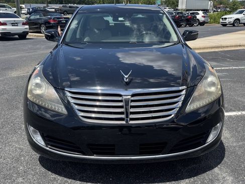 Used 2016 Hyundai Equus Signature RWD image 2