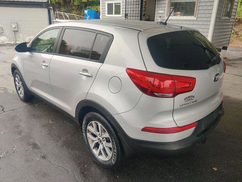Used 2016 Kia Sportage LX FWD image 4