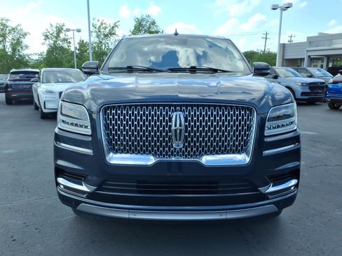 Used 2021 Lincoln Navigator Reserve w/ Luxury Package AWD/4WD image 2