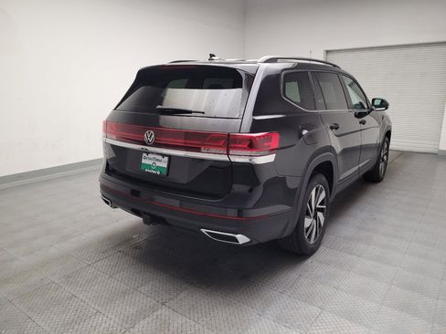 Used 2024 Volkswagen Atlas SE FWD image 9