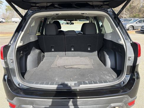 Used 2022 Subaru Forester Premium AWD/4WD image 31