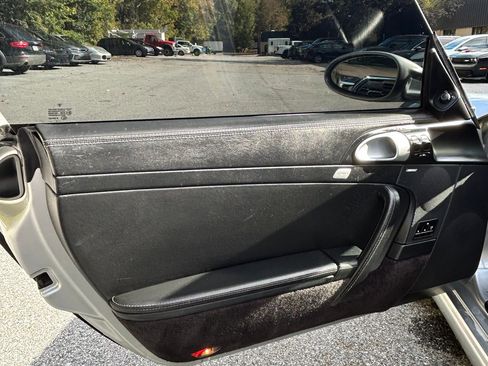 Used 2005 Porsche 911 Carrera S image 5