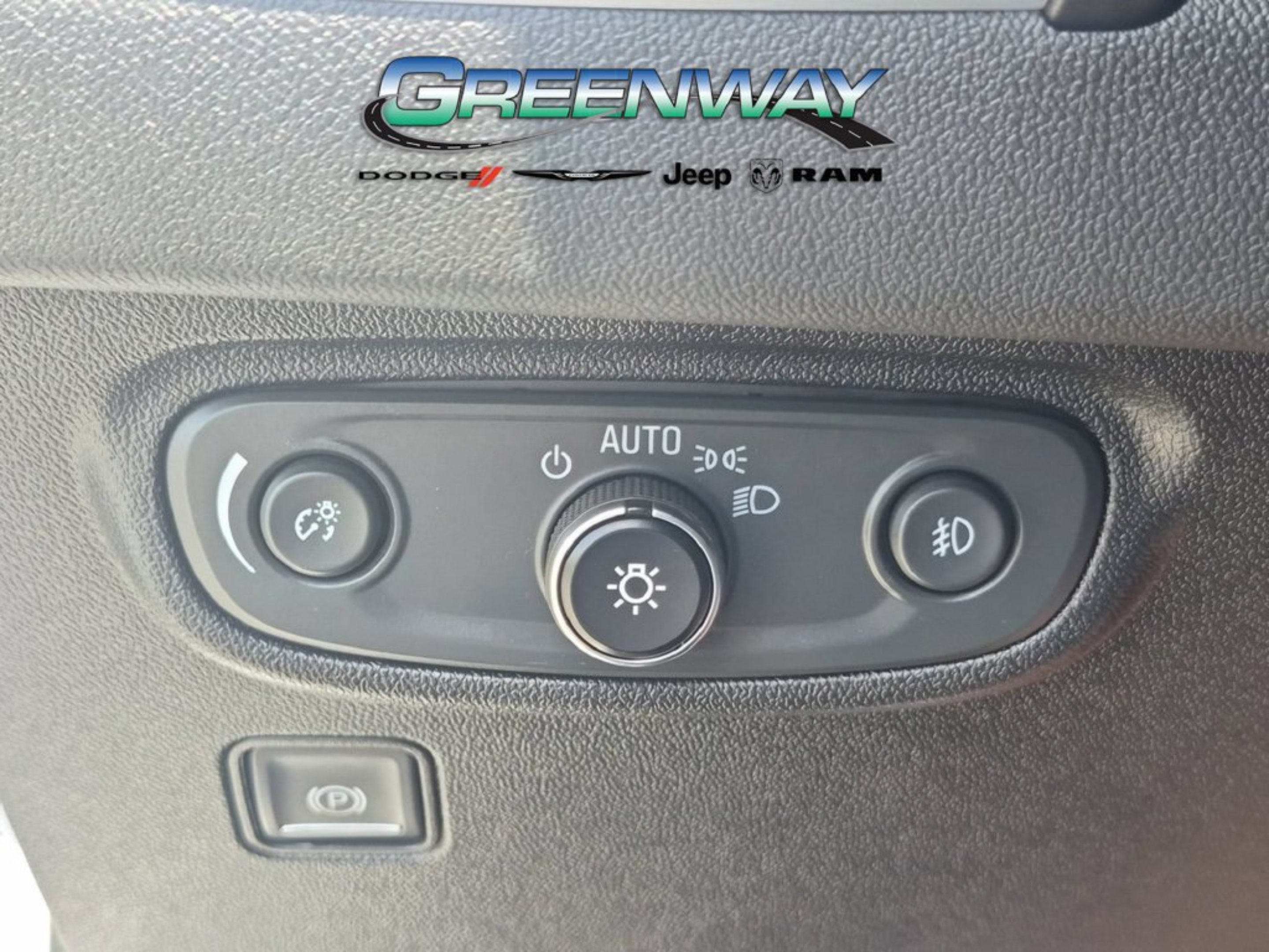 Used 2019 GMC Terrain SLT w/ Preferred Package FWD image 28