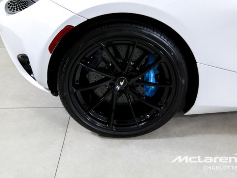 New 2026 McLaren 750S Spider RWD image 27