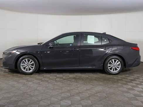 Used 2025 Toyota Camry LE FWD image 10