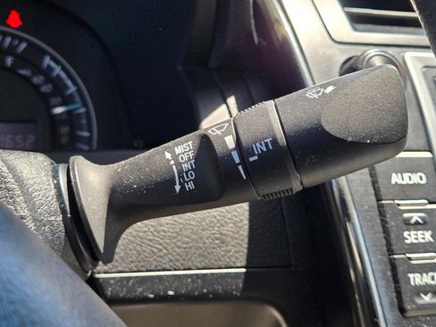 Used 2012 Toyota Camry LE FWD image 24