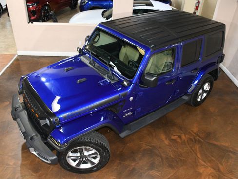 Used 2018 Jeep Wrangler Unlimited Sahara AWD/4WD image 74