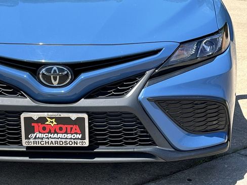 Used 2024 Toyota Camry SE FWD image 8