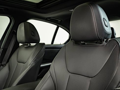 Used 2025 BMW 330i xDrive Sedan image 20