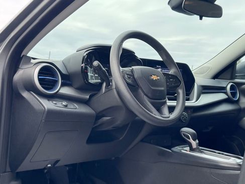 Used 2024 Chevrolet Trax LS w/ Driver Confidence Package image 13