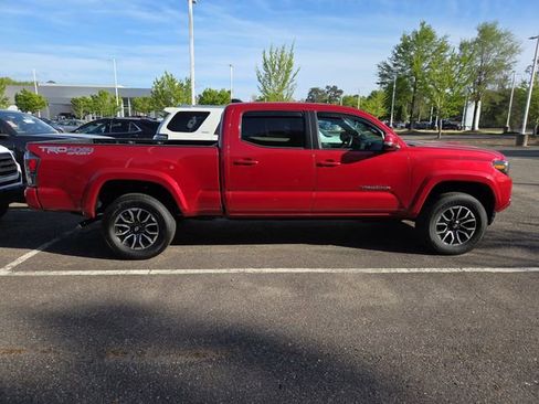 Used 2023 Toyota Tacoma TRD Sport image 2