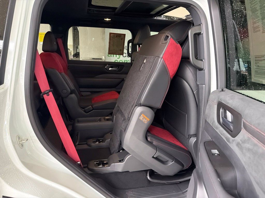 Used 2026 Nissan Armada NISMO AWD/4WD image 40