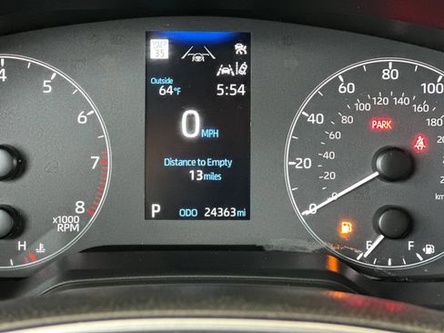 Used 2024 Toyota Corolla Cross LE FWD image 34