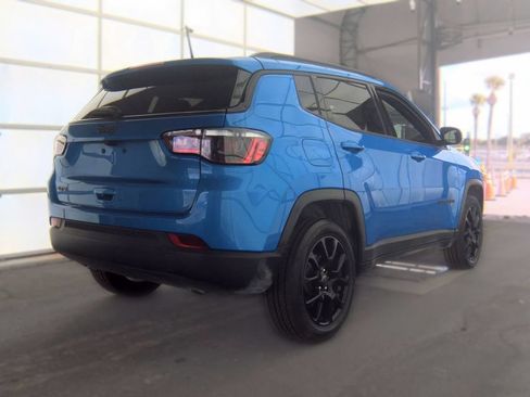 Used 2025 Jeep Compass Latitude w/ Altitude Special Edition AWD/4WD image 6