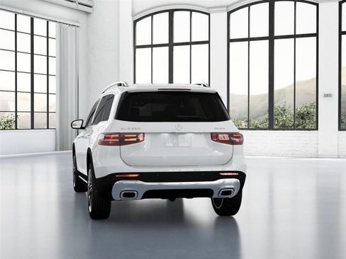 New 2026 Mercedes-Benz GLB 250 4MATIC image 26