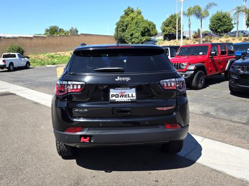 Certified 2024 Jeep Compass Trailhawk image 4