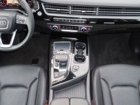 Used 2019 Audi Q7 3.0T Prestige image 24