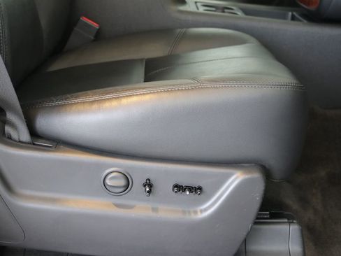 Used 2014 Chevrolet Tahoe LT w/ Luxury Package image 35