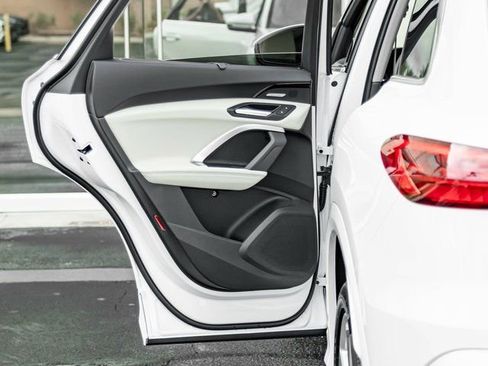 New 2025 Audi Q5 Premium Plus image 19