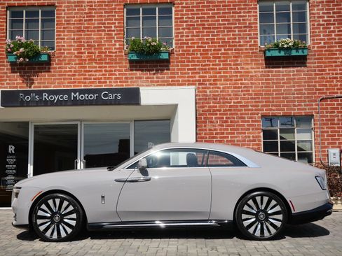 Certified 2024 Rolls-Royce Spectre w/ Leather Finishing Pack AWD/4WD image 3