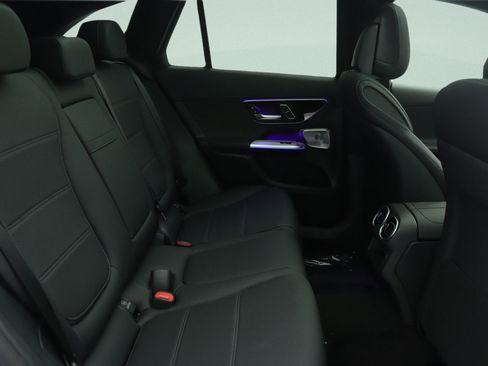 New 2026 Mercedes-Benz GLC 300 image 8